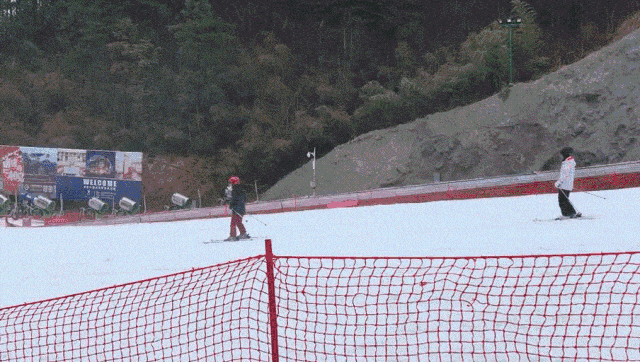 泽大首次滑雪体验旅程圆满结束